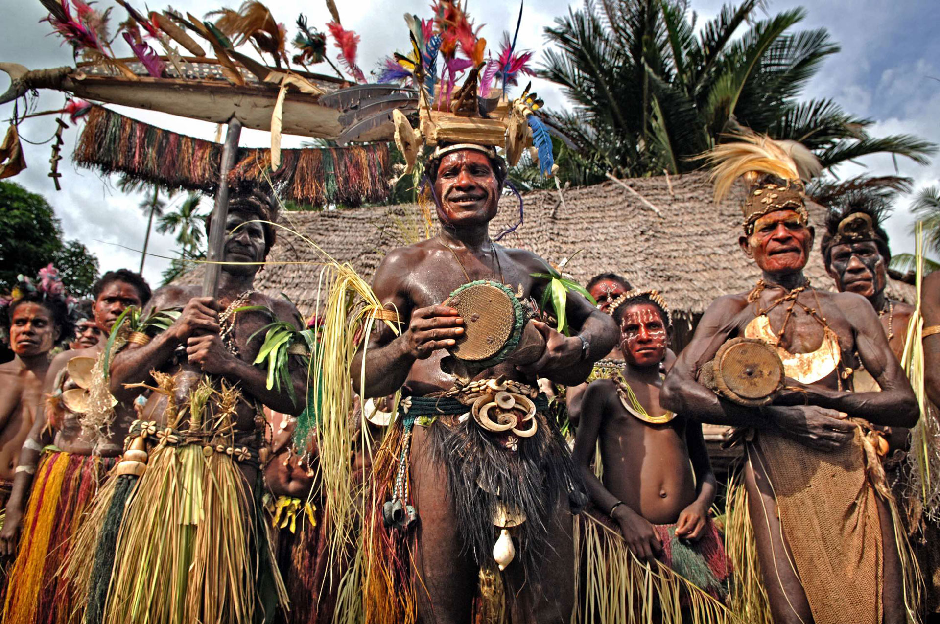 trans niugini tours contact details